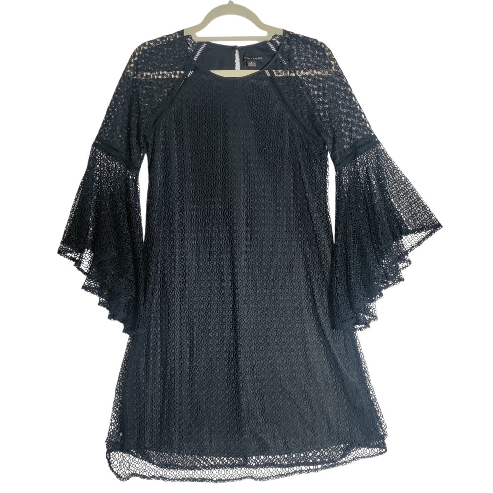 Cynthia Steffe Black Bell Sleeve Knee Length Dress Sz 4 Goth Dark Romance